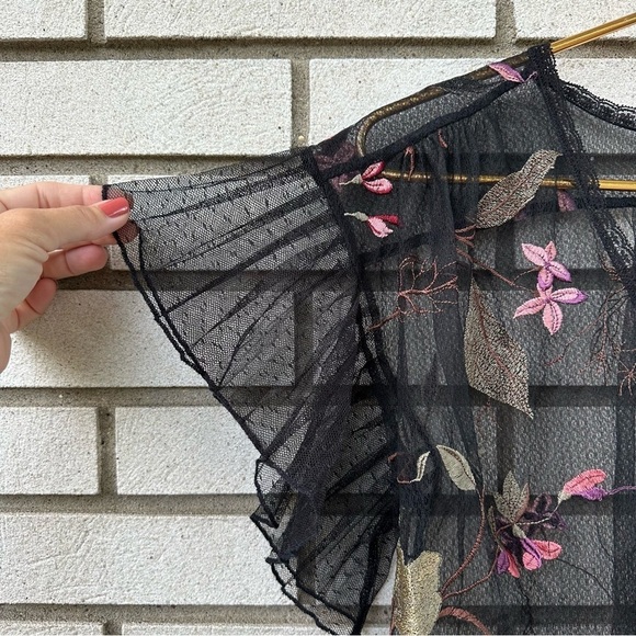 Only Hearts by Helena Stuart Black Embroidered Floral Sheer Top M Romantic Lace - Picture 5 of 8